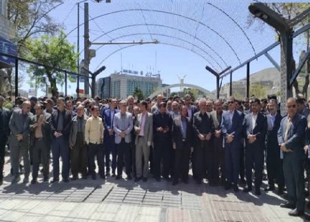 تجمع مردم سنندج در حمایت از حمله پهبادی و موشکی ایران به اسرائیل