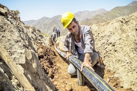 کردستان معین استان هرمزگان در امر گازرسانی است